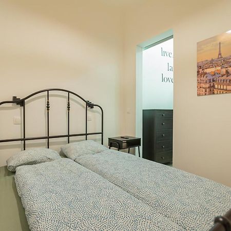 Downtown Studio Flat In Budapest, Mona Bagian luar foto