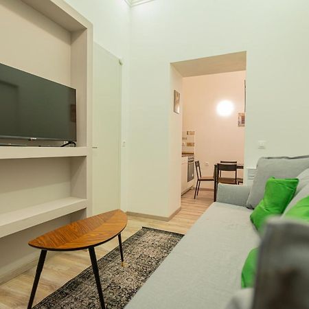 Downtown Studio Flat In Budapest, Mona Bagian luar foto