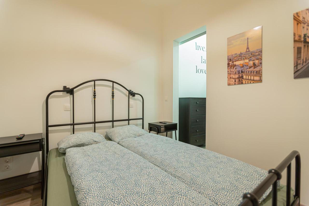 Downtown Studio Flat In Budapest, Mona Bagian luar foto