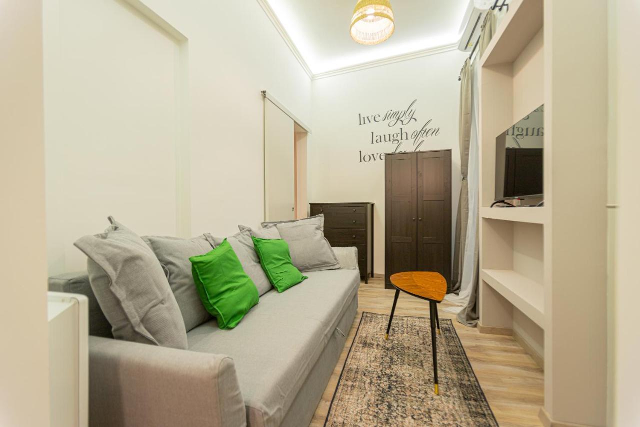 Downtown Studio Flat In Budapest, Mona Bagian luar foto