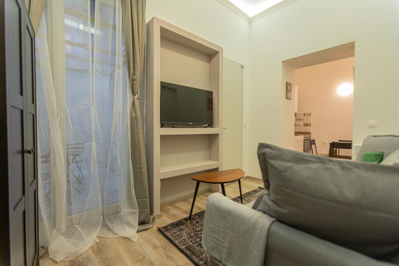 Downtown Studio Flat In Budapest, Mona Bagian luar foto